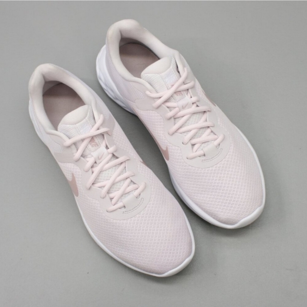 W NIKE REVOLUTION 6. - Picture 2 of 5